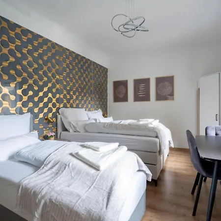 Coy - Near Uni & Station With 24 7 Check-in شقة *