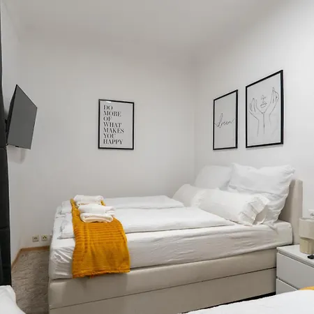 Coy - Near Uni & Station With 24 7 Check-in *