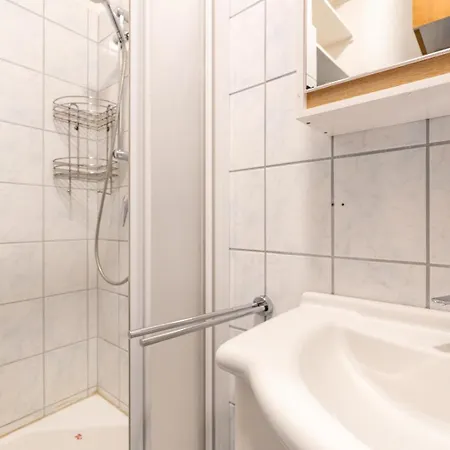 דירה Coy - Near Uni & Station With 24 7 Check-in לאובן