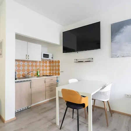 Apartment Coy - Near Uni & Station With 24 7 Check-in Leoben (Styria)