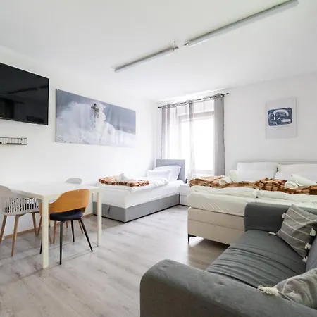Coy - Near Uni & Station With 24 7 Check-in Leoben (Styria)