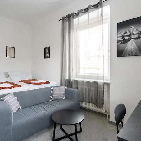 Coy - Near Uni & Station With 24 7 Check-in Leoben (Styria)