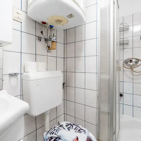Coy - Near Uni & Station With 24 7 Check-in * Leoben (Styria)