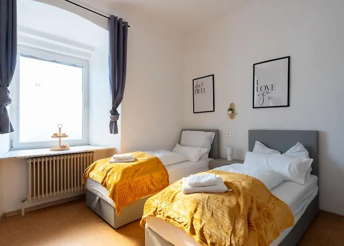 Apartment Coy - Near Uni & Station With 24 7 Check-in