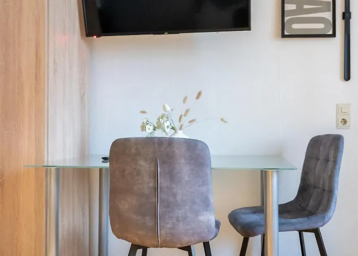 Coy - Near Uni & Station With 24 7 Check-in Apartment Leoben (Styria)