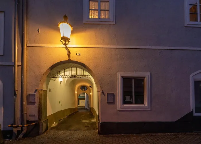 Apartment Coy - Near Uni & Station With 24 7 Check-in