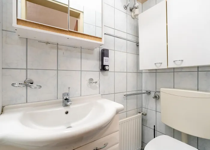 Coy - Near Uni & Station With 24 7 Check-in Apartment Leoben (Styria)