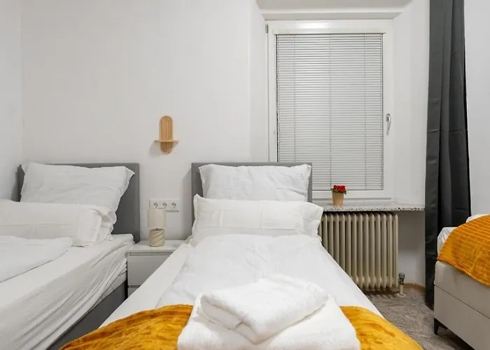 Apartment Coy - Near Uni & Station With 24 7 Check-in Leoben (Styria)