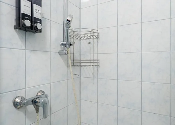 Coy - Near Uni & Station With 24 7 Check-in *