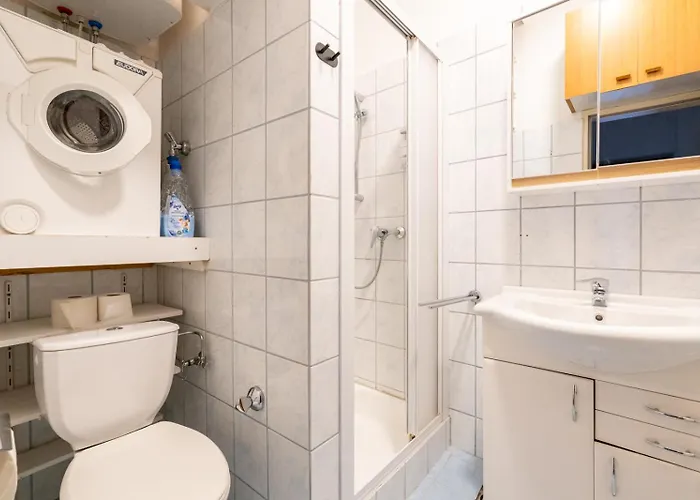 Coy - Near Uni & Station With 24 7 Check-in Apartment Leoben (Styria)