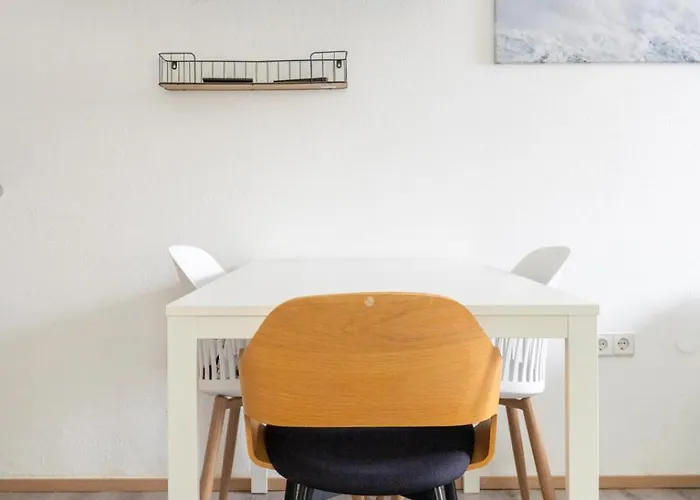 Coy - Near Uni & Station With 24 7 Check-in Apartment Leoben (Styria)