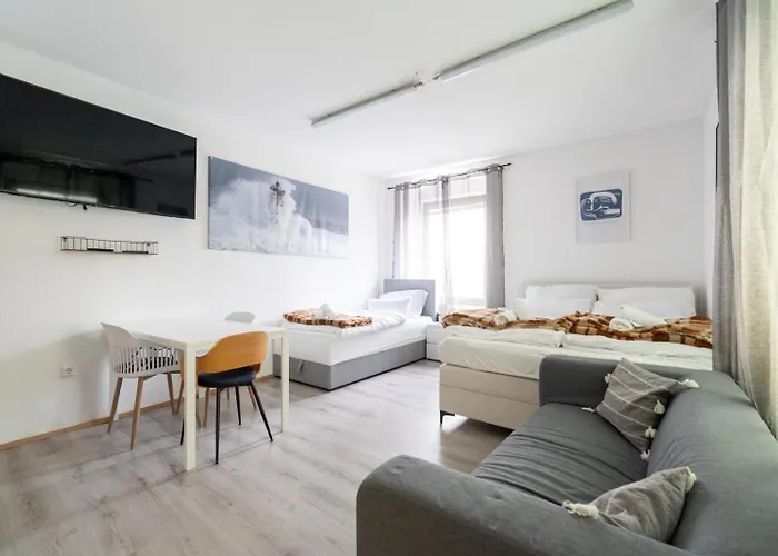 Coy - Near Uni & Station With 24 7 Check-in Leoben (Styria)